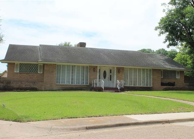 Property at 914 Stillmeadow Rd, Dallas, TX 75232, 4 beds, 2 baths