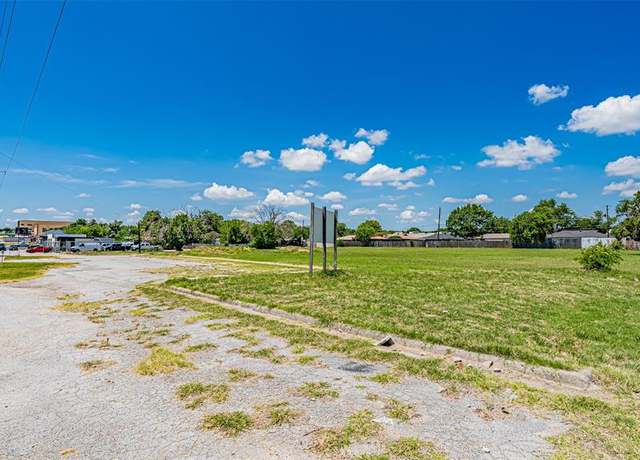 Property at 730 S Cherry Ln, White Settlement, TX 76108