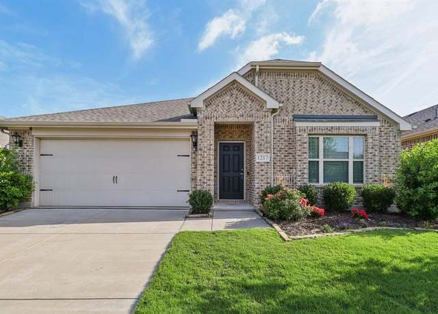 Property at 1217 Morning Ridge Trl, Aubrey, TX 76227, 4 beds, 2 baths