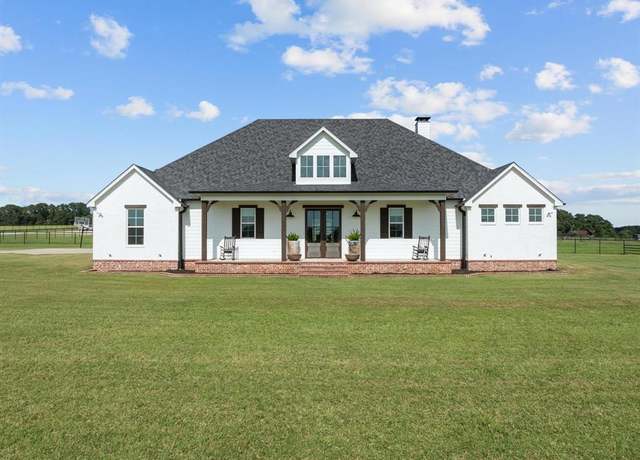 Property at 15152 County Road 426, Lindale, TX 75771, 3 beds, 3 baths