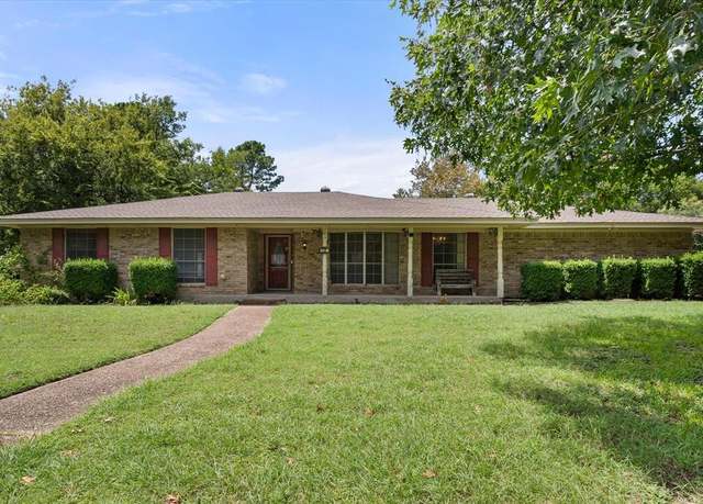 Property at 2812 Winfield Dr, Corsicana, TX 75110, 3 beds, 2 baths