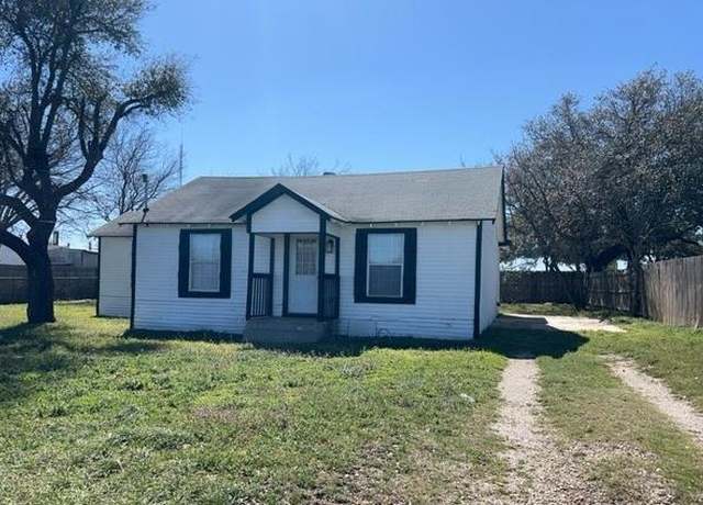 Property at 109 Garner Rd, Weatherford, TX 76086, 3 beds, 1 bath