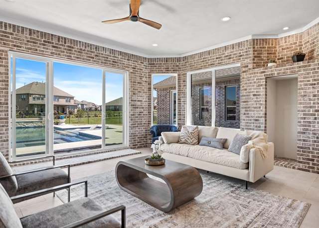 Property at 2354 Ambassador Ct, Heath, TX 75126, 5 beds, 4.5 baths