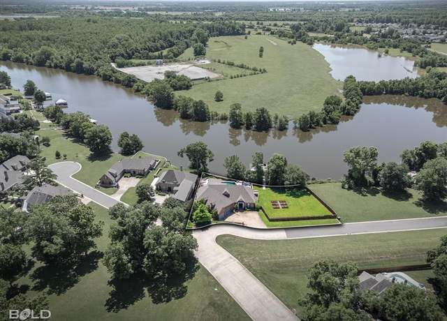 Property at 9003 Beau Soleil Dr, Shreveport, LA 71115, 4 beds, 3 baths