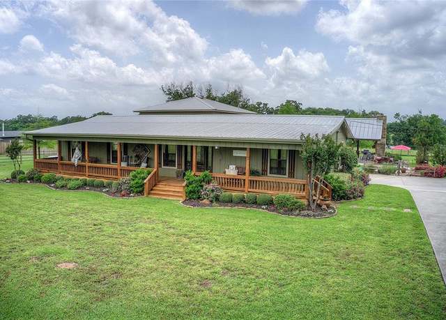 Property at 349 County Road 2174, Sulphur Springs, TX 75482, 3 beds, 3 baths
