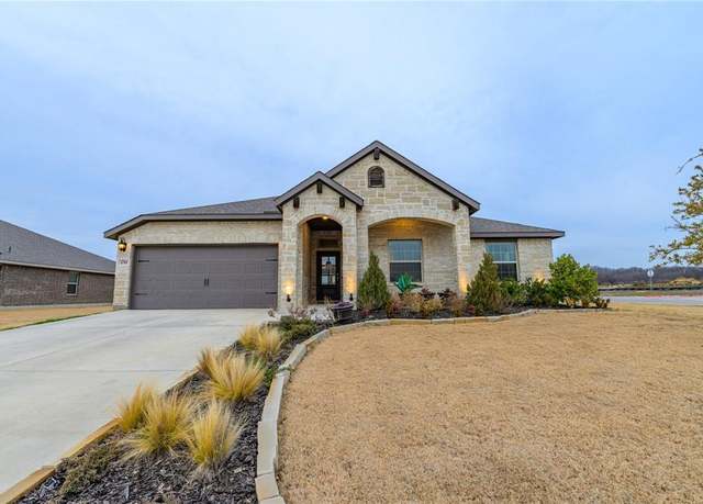 Property at 4701 Avion Dr, Sanger, TX 76266, 4 beds, 2 baths