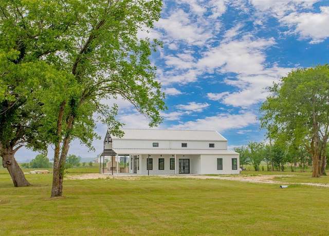 Property at 3255 VZ County Road 2120, Canton, TX 75103, 3 beds, 2 baths