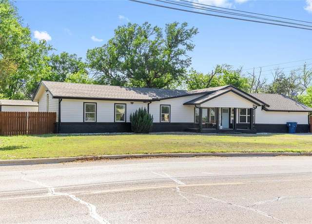 Property at 3209 4th St, Brownwood, TX 76801, 4 beds, 2 baths