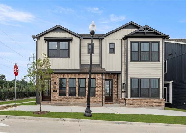 Property at 921 Janwood, Plano, TX 75075, 3 beds, 2.5 baths
