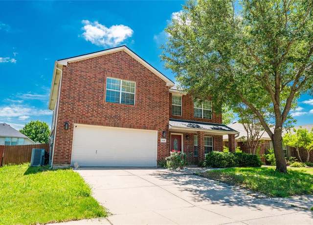 Property at 2048 Club Oak Dr, Heartland, TX 75126, 3 beds, 2 baths