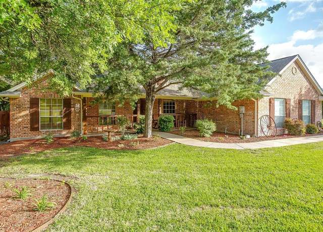 Property at 6409 Feather Wind Way, Fort Worth, TX 76135, 4 beds, 2.5 baths