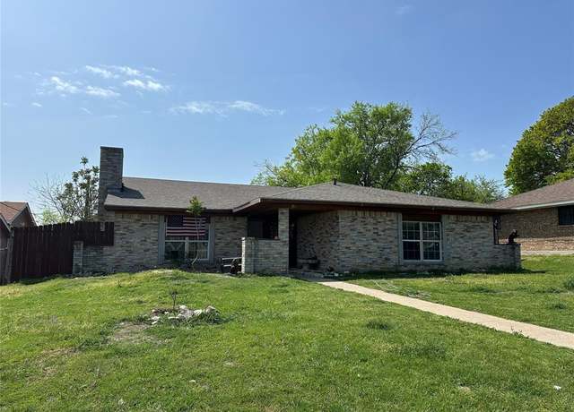 Property at 2712 Meadow Harvest Ln, Dallas, TX 75237, 4 beds, 2 baths