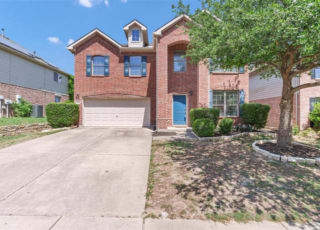 Property at 9160 Brook Hill Ln, Fort Worth, TX 76244, 3 beds, 2.5 baths