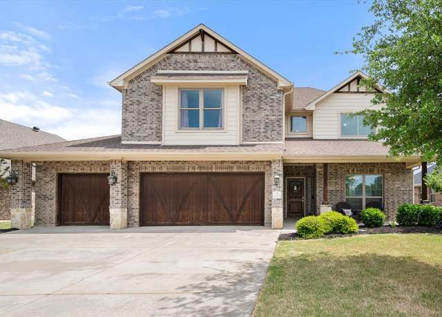 Property at 1037 Morningside Dr, Burleson, TX 76028, 4 beds, 3.5 baths