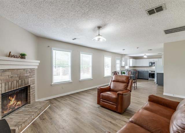 Property at 4504 Courtside Dr, Mckinney, TX 75070, 3 beds, 2.5 baths