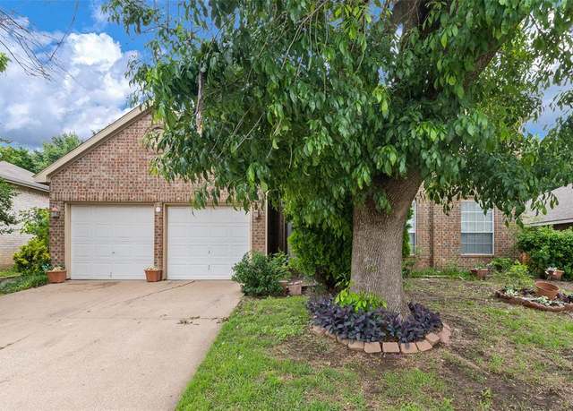 Property at 2904 Forest Creek Dr, Fort Worth, TX 76123, 4 beds, 2.5 baths