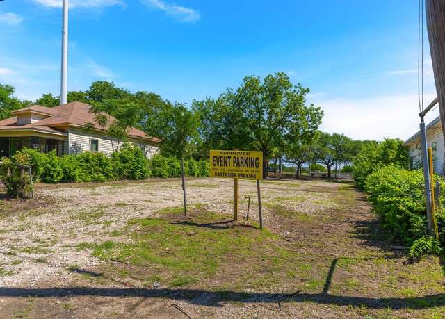 Property at 1724 Jb Jackson Jr Blvd Unit J, Dallas, TX 75210