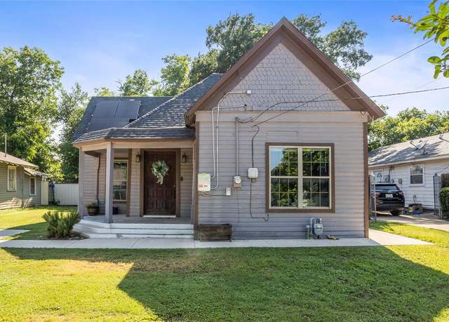 Property at 741 N Robinson St, Cleburne, TX 76031, 3 beds, 2 baths