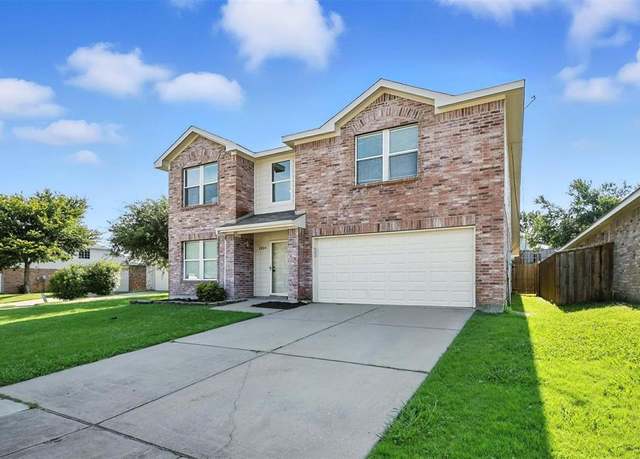 Property at 2824 Cliffview Dr, Mckinney, TX 75071, 4 beds, 2.5 baths