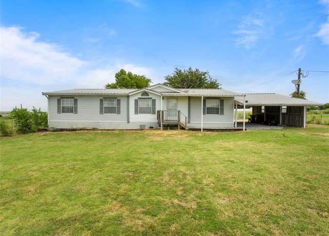 Property at 6722 Sky Rd, Joshua, TX 76058, 3 beds, 2 baths