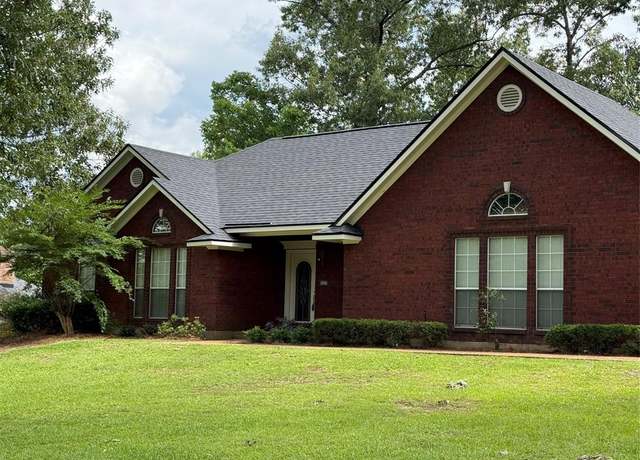Property at 6420 Sand Hill Ave, Shreveport, LA 71107, 3 beds, 2 baths
