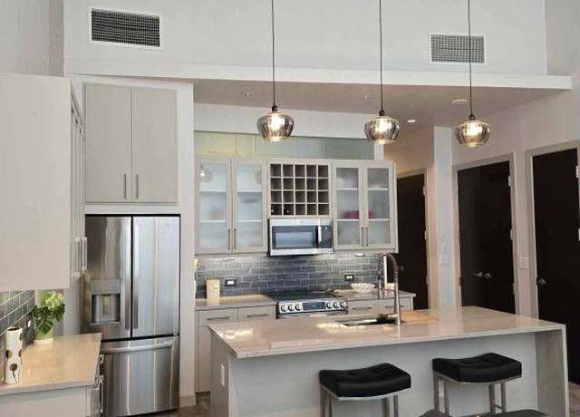 Property at 2600 W 7th St #1707, Fort Worth, TX 76107, 2 beds, 2 baths