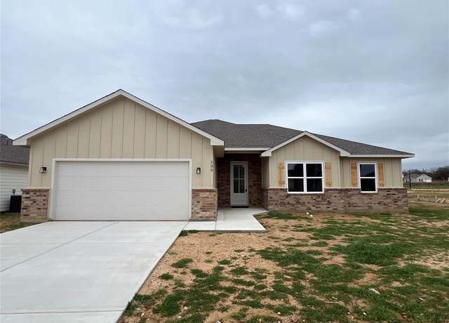 Property at 109 Cooper Dr, Cleburne, TX 76031, 4 beds, 2 baths