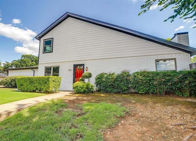 Property at 1412 Palmnold Cir E, Fort Worth, TX 76120, 3 beds, 2 baths