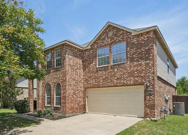 Property at 8936 Belvedere Dr, Fort Worth, TX 76244, 4 beds, 2.5 baths