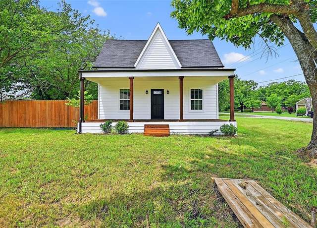 Property at 700 S Denny St, Howe, TX 75459, 4 beds, 4 baths