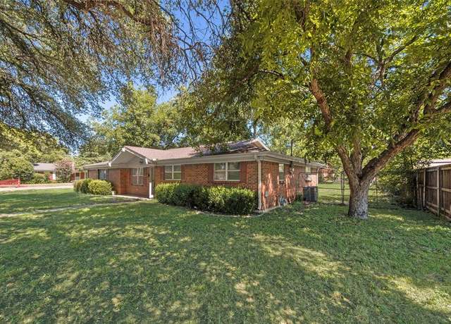 Property at 6509 Marcille Ct, Richland Hills, TX 76118, 3 beds, 2 baths