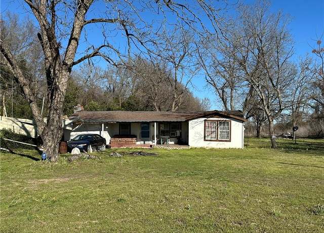 Property at 3738 N Hwy 14, Mexia, TX 76667, 4 beds, 1.5 baths
