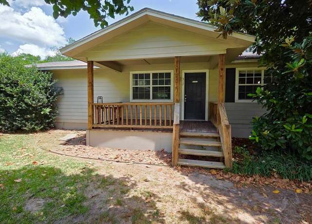 Property at 312 N Richardson St, Grand Saline, TX 75140, 4 beds, 2 baths