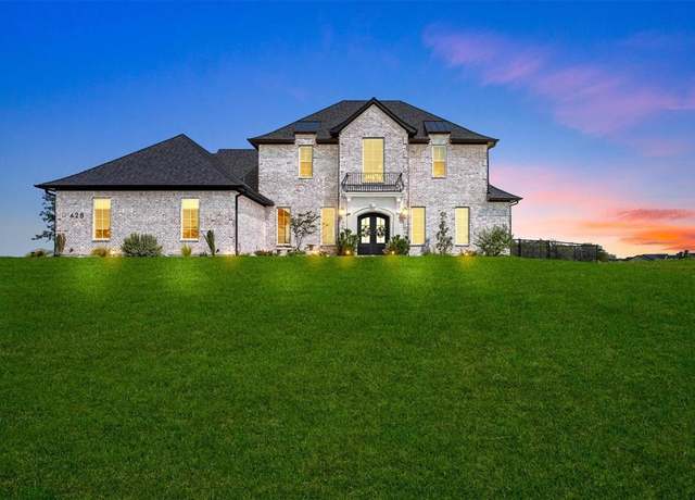 Property at 428 Royal Santana Run, Weatherford, TX 76087, 6 beds, 4.5 baths