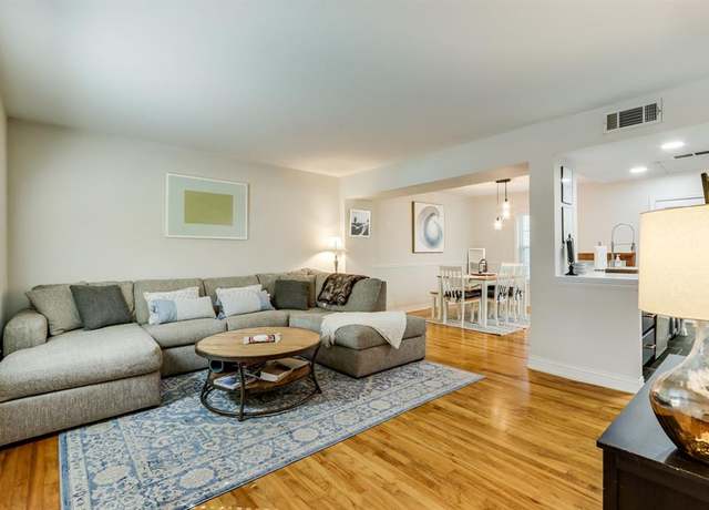 Property at 6345 Bordeaux Ave, Dallas, TX 75209, 2 beds, 1 bath