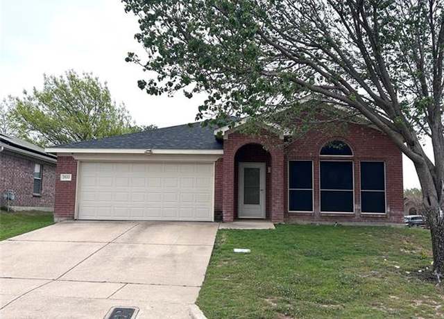 Property at 2533 Concina Way, Fort Worth, TX 76108, 3 beds, 2 baths