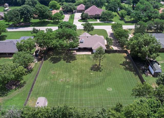 Property at 800 Shady Ln N, Keller, TX 76248, 4 beds, 2 baths