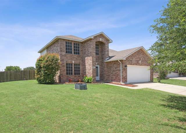Property at 6704 Wellston Ln, Denton, TX 76210, 4 beds, 2.5 baths