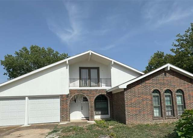 Property at 2509 Stonehurst Ct, Arlington, TX 76014, 4 beds, 3 baths