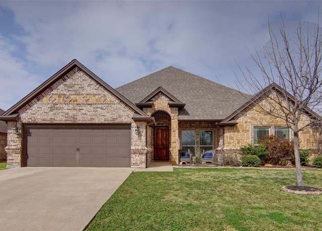 Property at 161 Whitetail Dr, Willow Park, TX 76008, 4 beds, 2 baths
