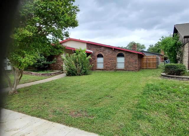 Property at 5220 Pruitt Dr, The Colony, TX 75056, 3 beds, 2 baths