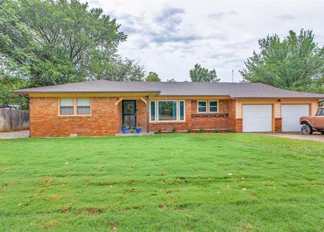 Property at 3928 Menzer Rd, Fort Worth, TX 76103, 5 beds, 3 baths