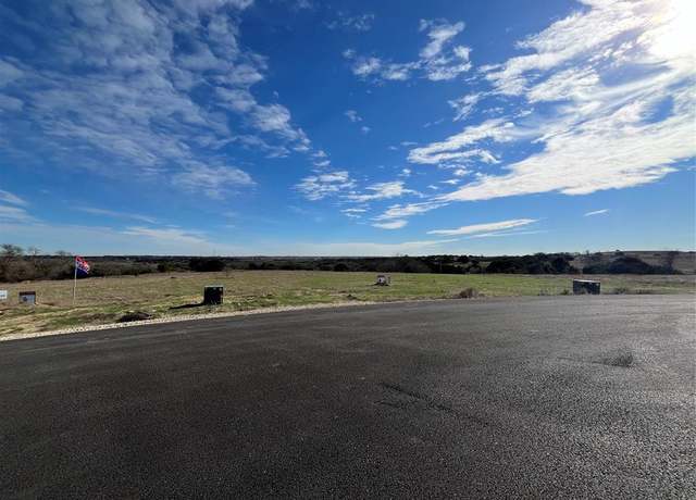 Property at 3616 Lucky Pepper Dr, Granbury, TX 76049