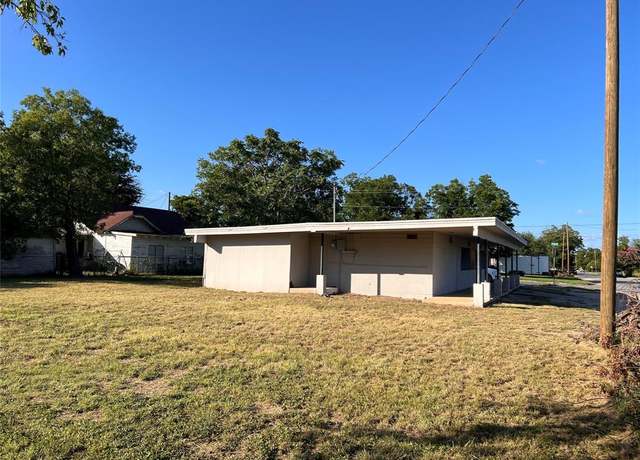 Property at 1801 Avenue K, Brownwood, TX 76801