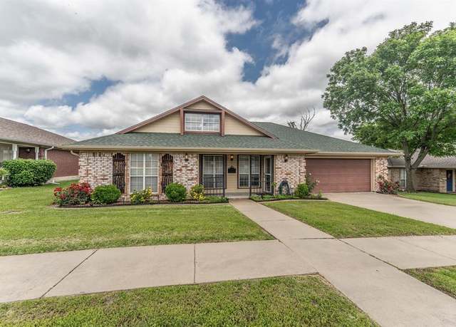Property at 1853 Woodbridge Dr, Sulphur Springs, TX 75482, 3 beds, 2 baths