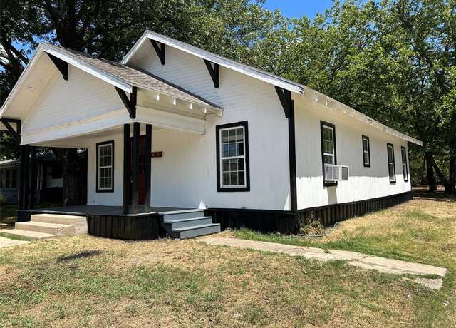 Property at 1508 Park St, Commerce, TX 75428, 2 beds, 1 bath