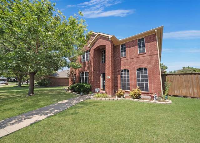Property at 1427 Christine Dr, Allen, TX 75002, 6 beds, 2.5 baths