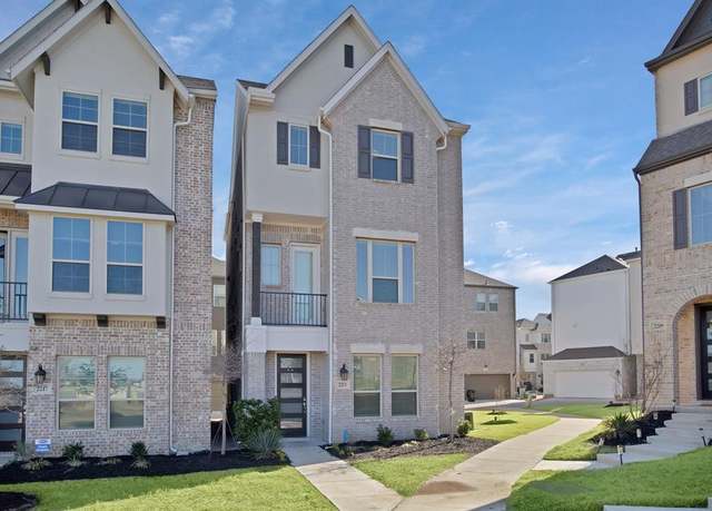 Property at 2213 Fort Bliss St, Mesquite, TX 75149, 4 beds, 3 baths