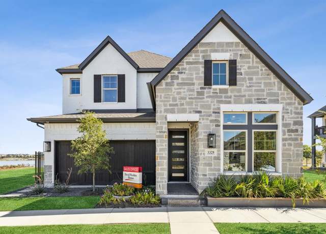 Property at 3329 Monarch Pass Dr, Arlington, TX 76005, 3 beds, 2.5 baths