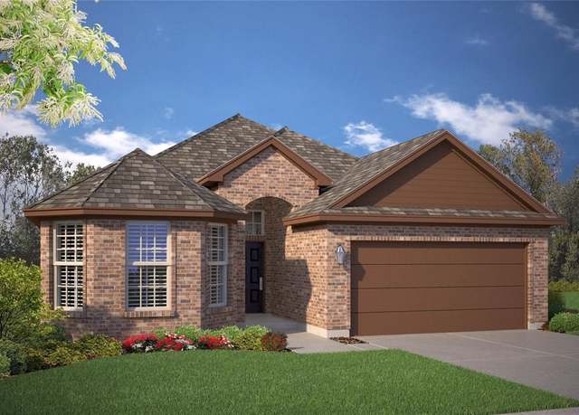 Property at 212 Trinity St, Grandview, TX 76050, 4 beds, 2 baths